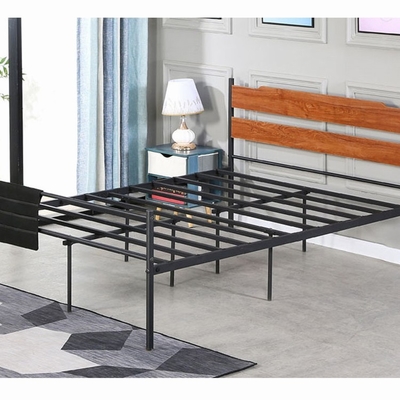 Re solido Size For Apartment dei letti del ferro battuto dei mobili metallici di legno neri semplici di BSCI